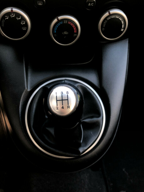 Mazda 2 II · Рестайлинг, 2011 г.