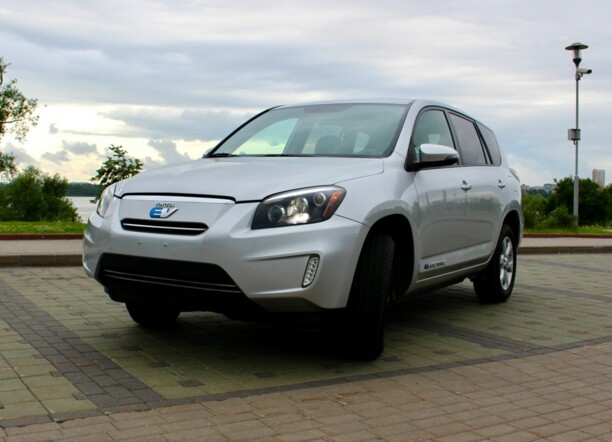 Toyota RAV4 IV (XA40), 2014 г.