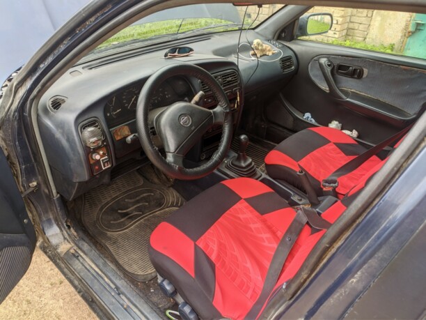 Nissan Primera P10, 1992 г.