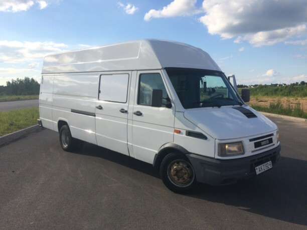Iveco 35-12, 1999 г.