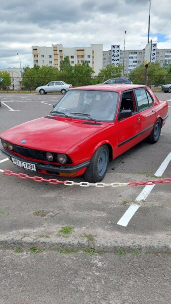 BMW 5 серия E28, 1986 г.