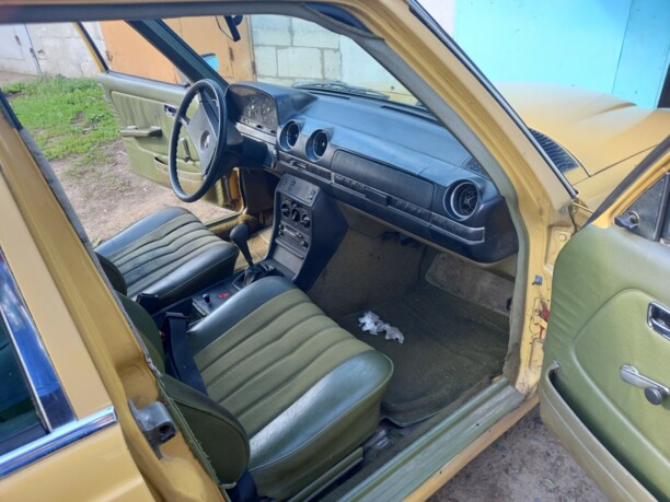 Mercedes-Benz E-Класс W123, 1982 г.