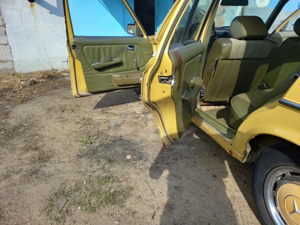 Mercedes-Benz E-Класс W123, 1982 г.