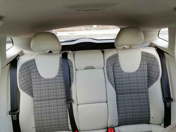 Volvo V40 II · Рестайлинг, 2018 г.