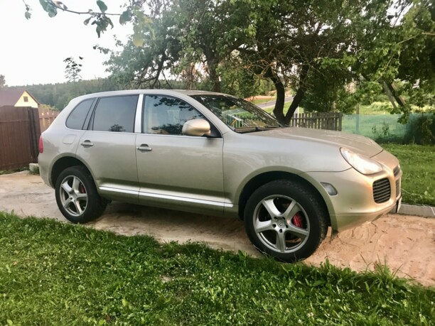 Porsche Cayenne 955, 2004 г.