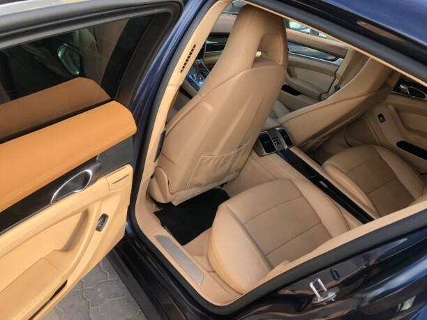 Porsche Panamera 970, 2010 г.