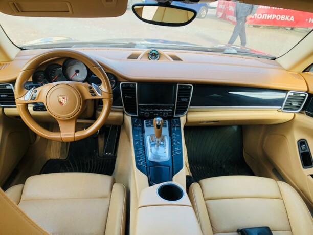 Porsche Panamera 970, 2010 г.