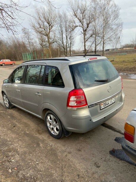 Opel Zafira B · Рестайлинг, 7 мест, 2009 г.