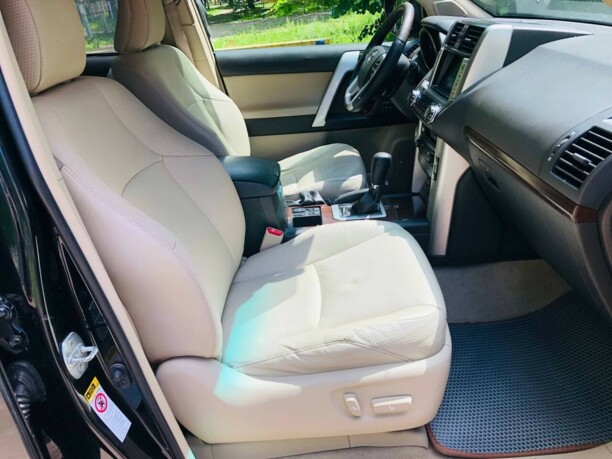 Toyota Land Cruiser Prado J150, 7 мест, 2009 г.