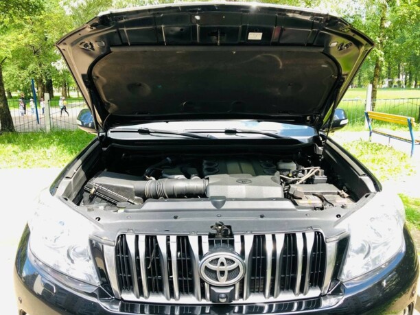 Toyota Land Cruiser Prado J150, 7 мест, 2009 г.