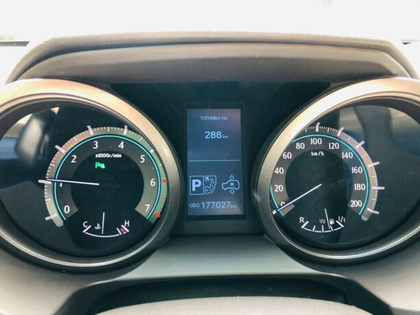 Toyota Land Cruiser Prado J150, 7 мест, 2009 г.