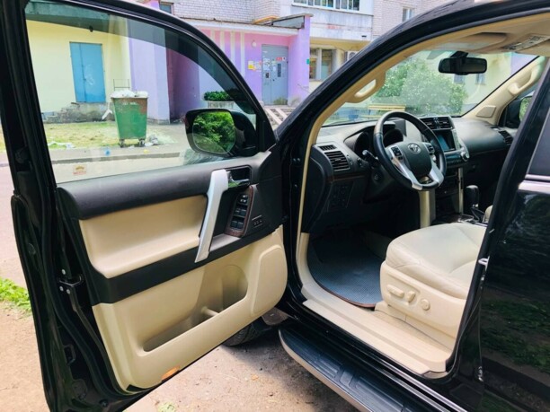 Toyota Land Cruiser Prado J150, 7 мест, 2009 г.