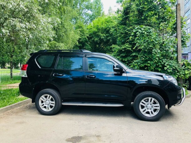 Toyota Land Cruiser Prado J150, 7 мест, 2009 г.