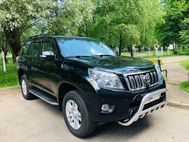 Toyota Land Cruiser Prado J150, 7 мест, 2009 г.