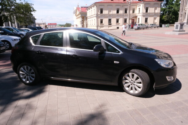 Opel Astra J, 2010 г.