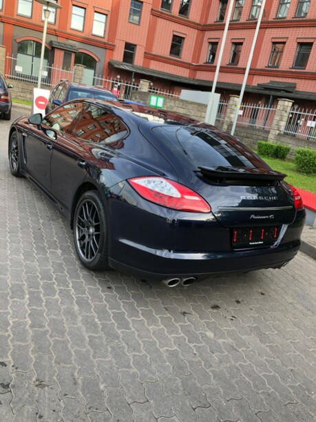 Porsche Panamera 970, 2010 г.