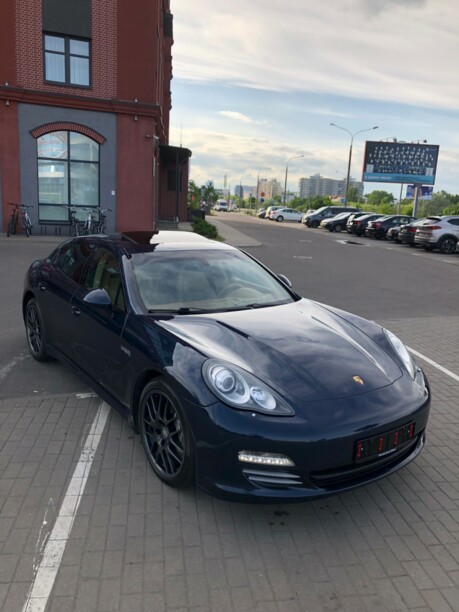 Porsche Panamera 970, 2010 г.