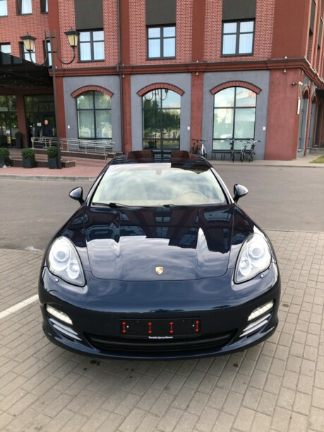 Porsche Panamera 970, 2010 г.