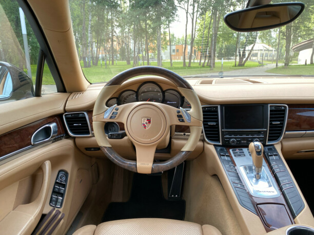 Porsche Panamera 970, 2011 г.