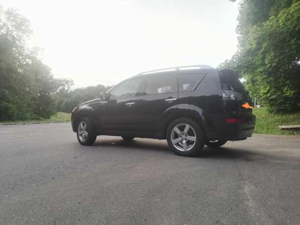 Mitsubishi Outlander XL, 7 мест, 2007 г.