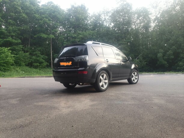Mitsubishi Outlander XL, 7 мест, 2007 г.
