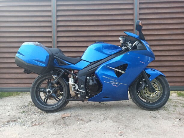 Triumph Sprint ST1050, 2005 г.