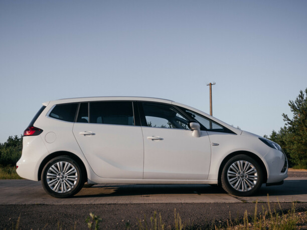 Opel Zafira C, 2016 г.