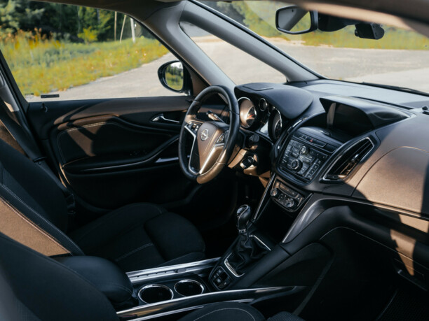 Opel Zafira C, 2016 г.