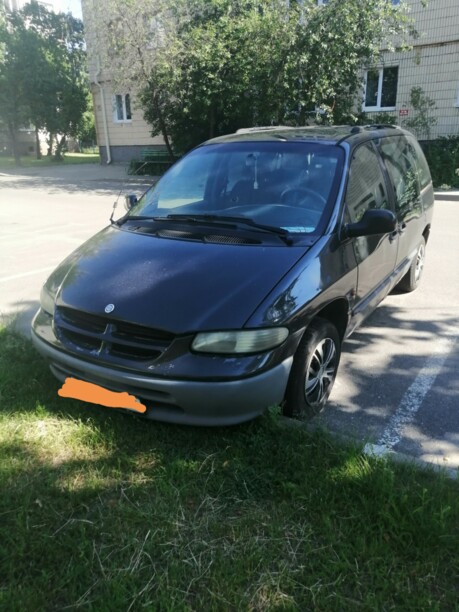 Chrysler Voyager III, 7 мест, 1999 г.