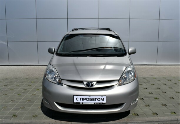 Toyota Sienna II (XL20) · Рестайлинг, 7 мест, 2007 г.