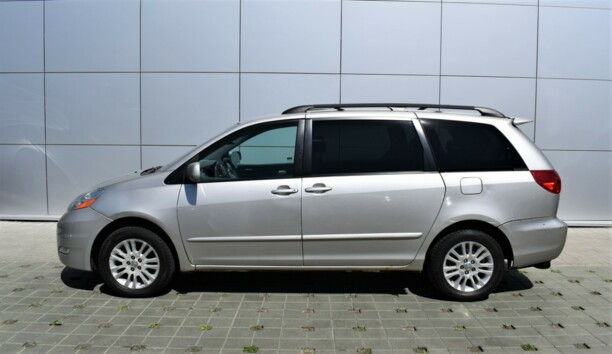 Toyota Sienna II (XL20) · Рестайлинг, 7 мест, 2007 г.