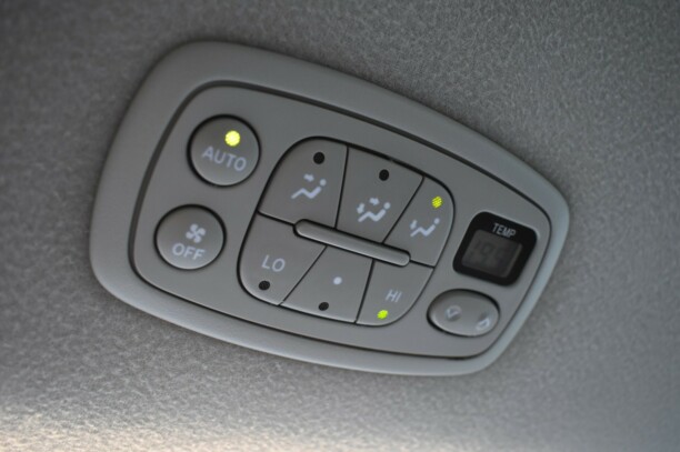 Toyota Sienna II (XL20) · Рестайлинг, 7 мест, 2007 г.