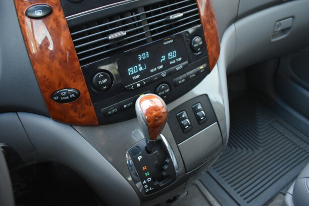 Toyota Sienna II (XL20) · Рестайлинг, 7 мест, 2007 г.
