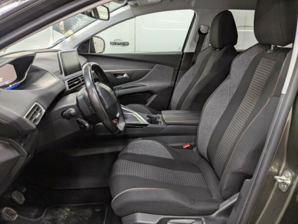 Peugeot 5008 II, 7 мест, 2017 г.