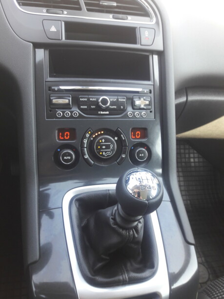 Peugeot 5008 I · Рестайлинг, 2016 г.