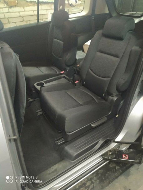 Mazda 5 I · Рестайлинг, 7 мест, 2009 г.
