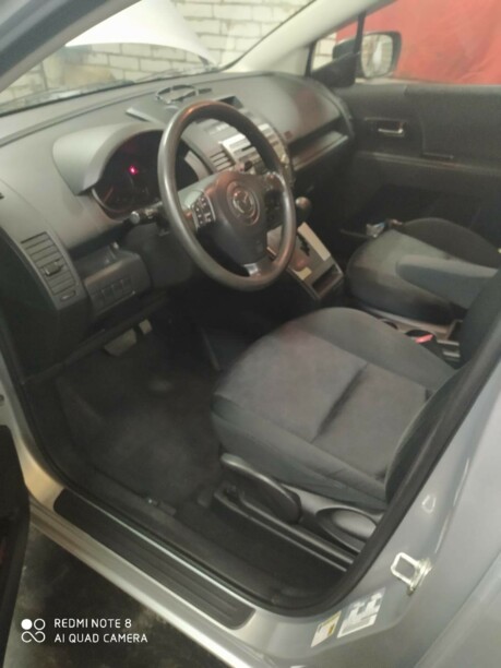 Mazda 5 I · Рестайлинг, 7 мест, 2009 г.