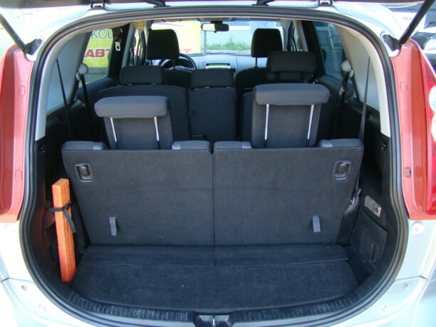 Mazda 5 I, 7 мест, 2006 г.