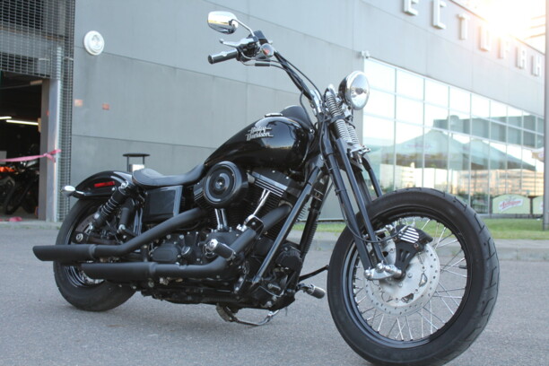 Harley-Davidson Dyna Street Bob, 2014 г.