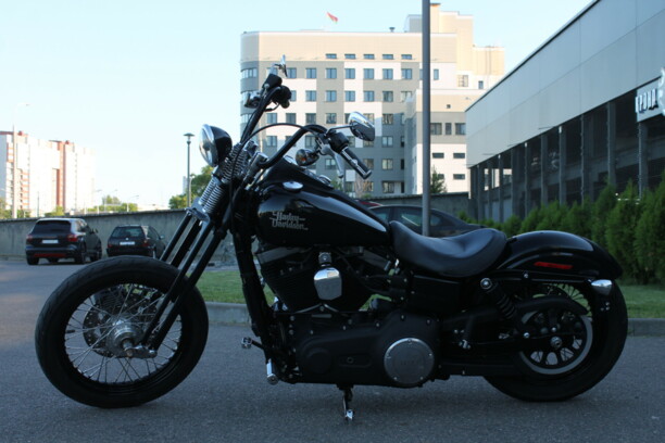 Harley-Davidson Dyna Street Bob, 2014 г.