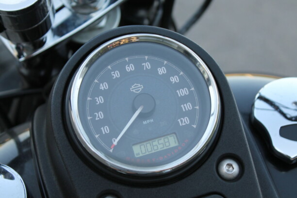 Harley-Davidson Dyna Street Bob, 2014 г.
