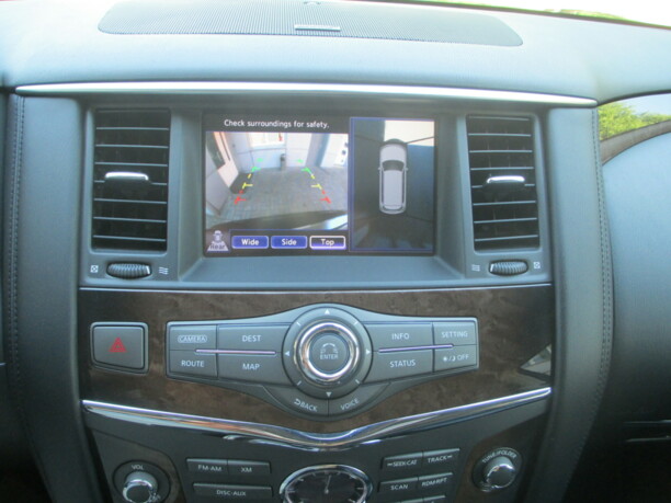 Infiniti QX56 II, 7 мест, 2010 г.