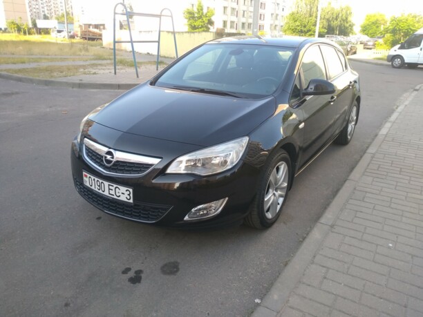 Opel Astra J, 2010 г.