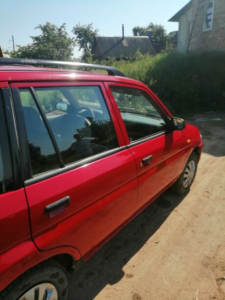 Mazda Demio DW, 2001 г.