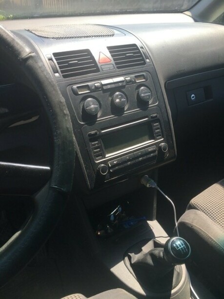 Volkswagen Touran I, 7 мест, 2004 г.