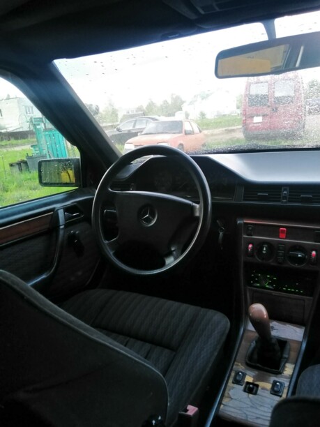 Mercedes-Benz E-Класс W124, S124, C124, A124, 1992 г.