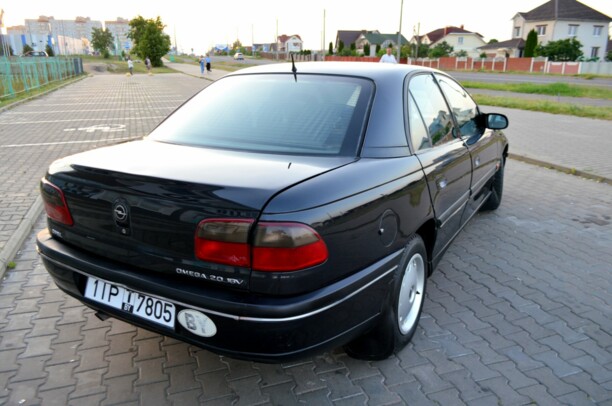 Opel Omega B, 1997 г.
