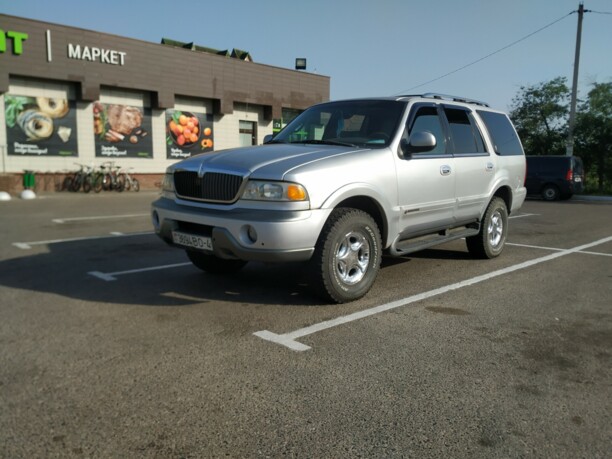 Lincoln Navigator I, 7 мест, 1999 г.