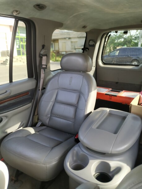 Lincoln Navigator I, 7 мест, 1999 г.