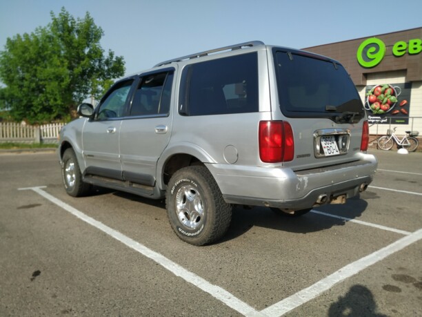 Lincoln Navigator I, 7 мест, 1999 г.